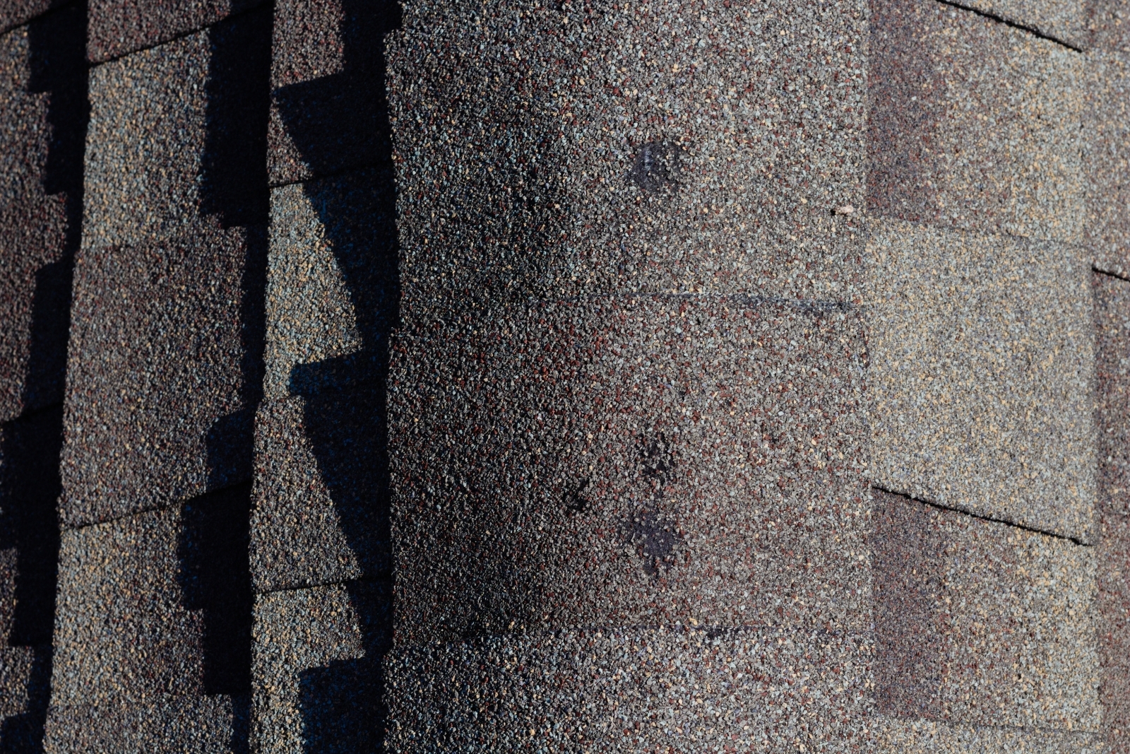 Ridge cap shingles a fortified roof secures against Alabama wind